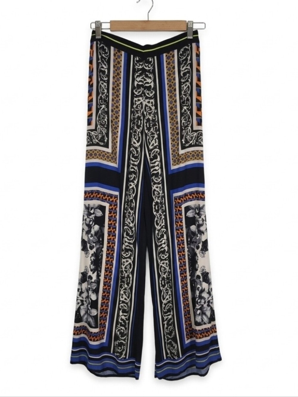 Akira Chicago printed bottoms